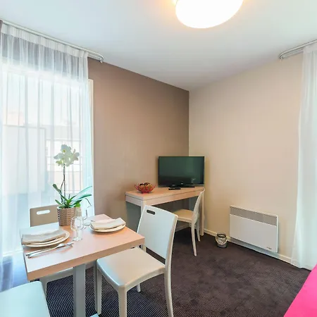Aparthotel Appart'city Classic Quais De Loire Nantes